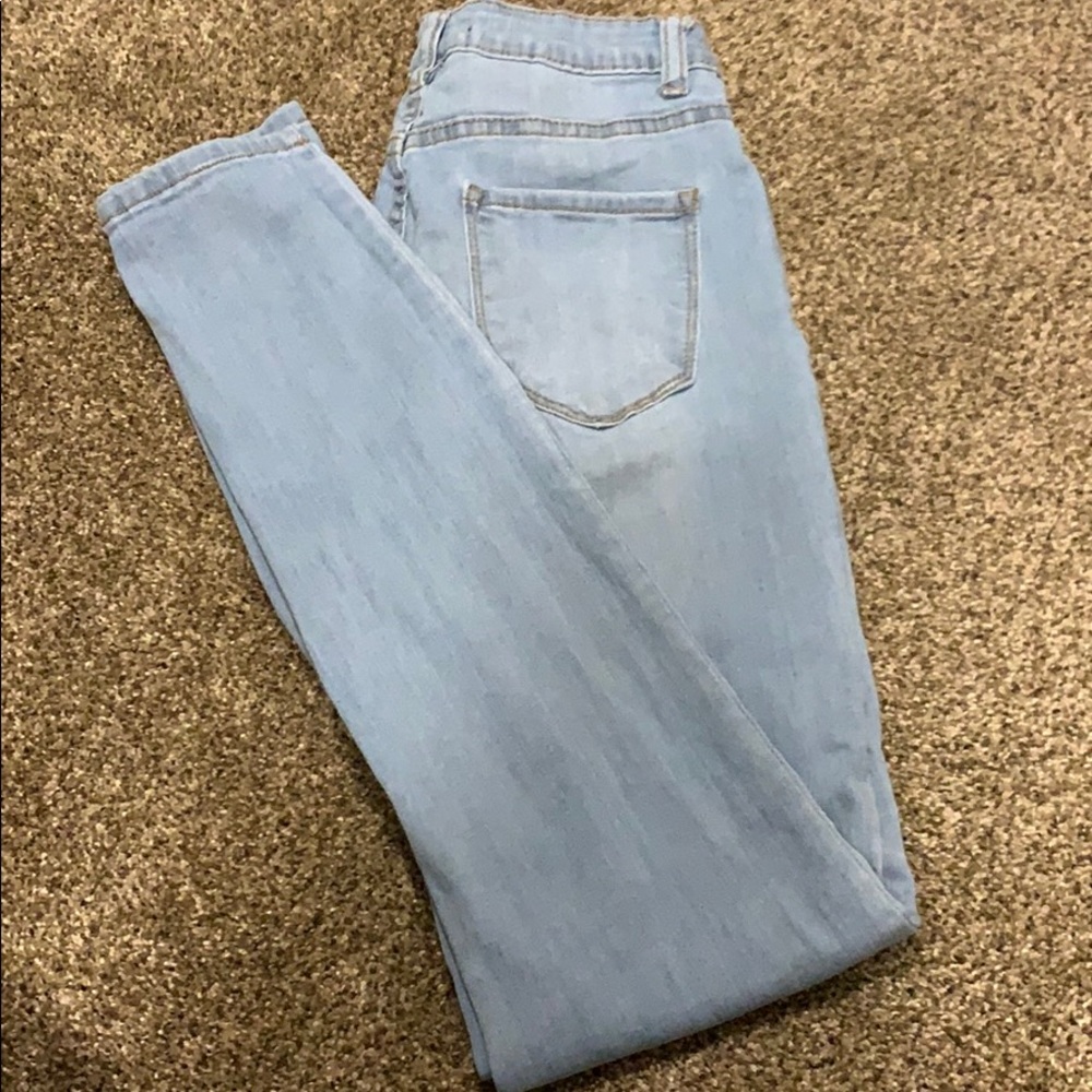 High wasted jeans